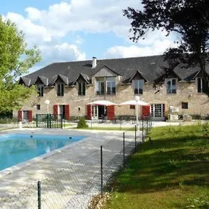 https://auberge-de-cartassac.midi-pyreneeshotels.com
