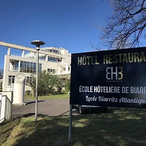 hotel-biarritz-atlantique-lycee-hotelier.biarritzhotels.info/